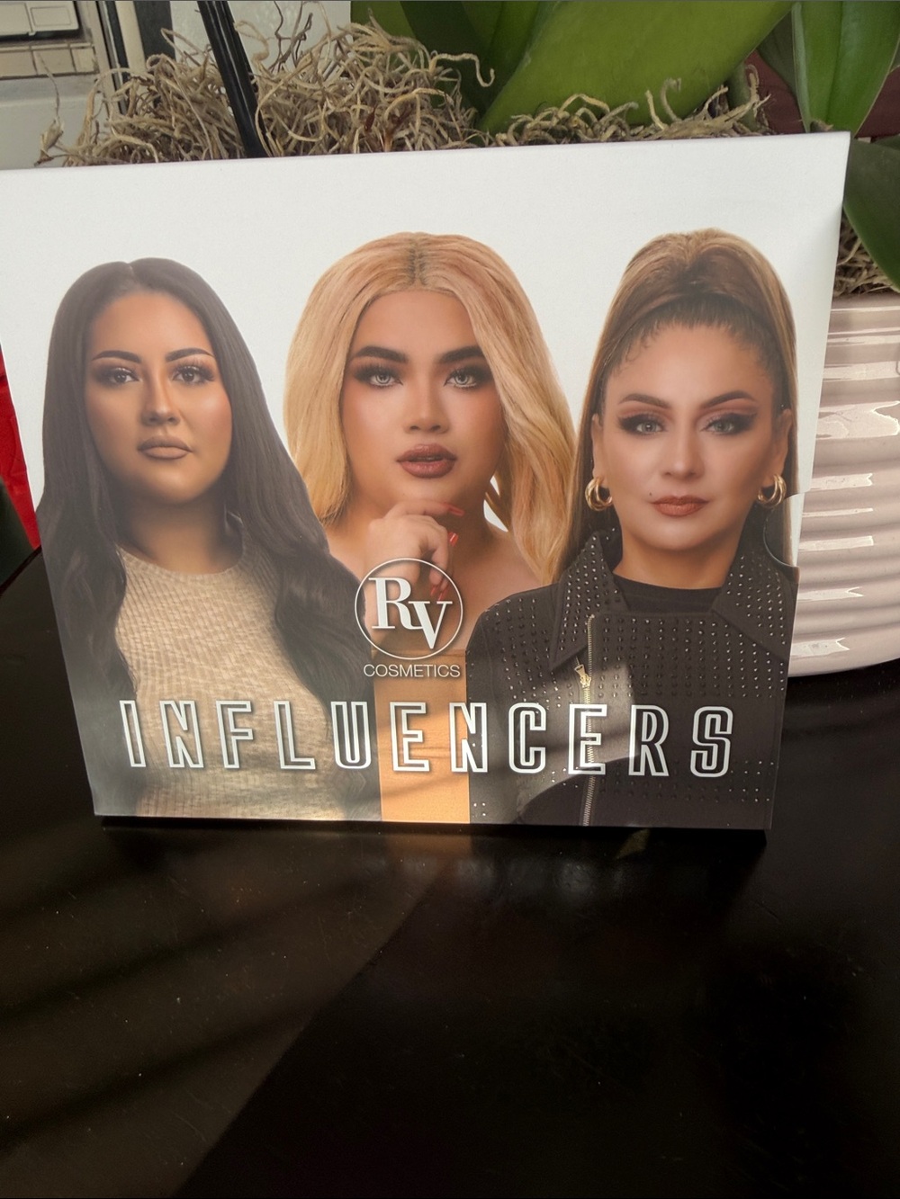 RV Cosmetics Influencers Palette - Neutral & Warm Tones
